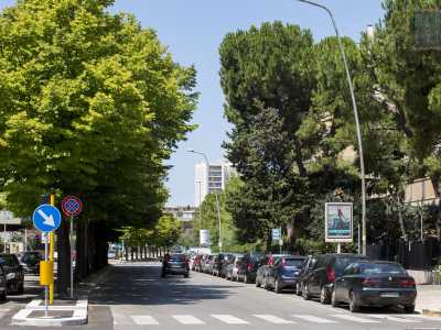 Arriviamo ora nella lunga viale Kennedy